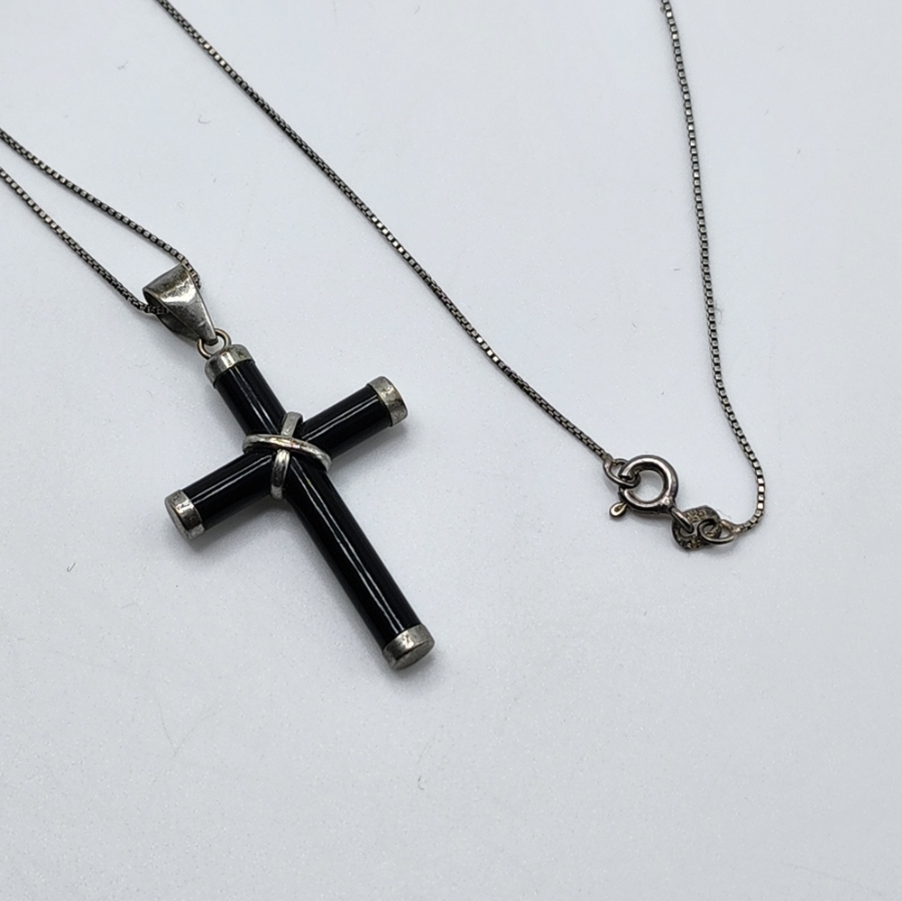 JJ Creations Black onyx Cross religious 925 Sterling pendant & Chain!  JJT 925